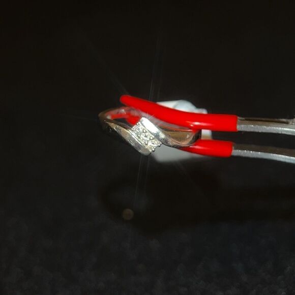 10k 3-Diamond Ring   - Picture 2 of 12